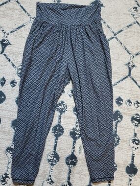 PrAna Black And Grey Geometric High-Waist Joggers
